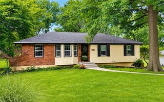 2407 NW 88th Street, Kansas City, MO 64154