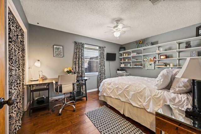 517 Highland Park Drive, Hurst, TX 76054