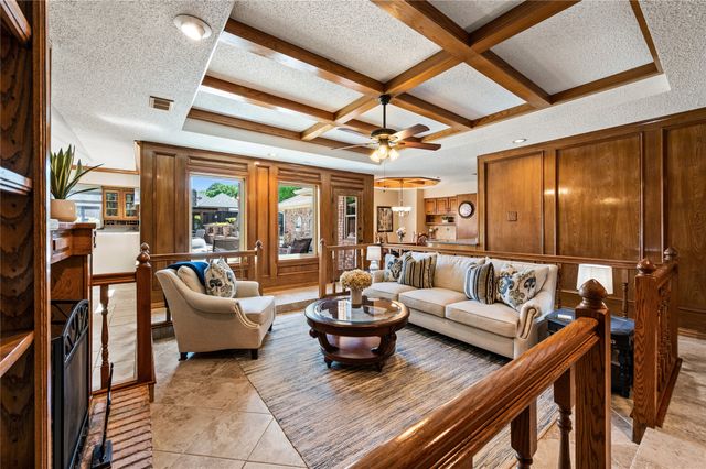 517 Highland Park Drive, Hurst, TX 76054