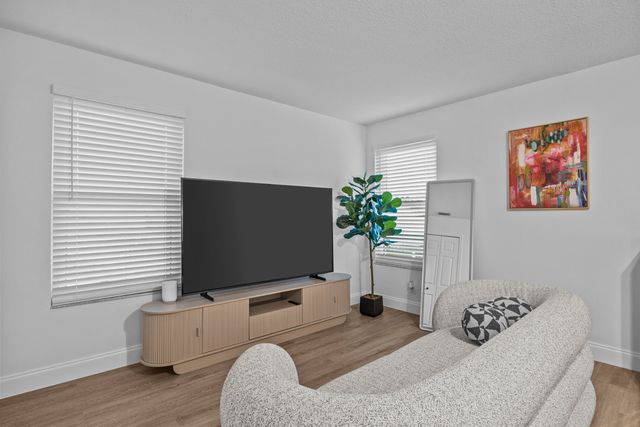 2400 Seaford Drive, Wellington, FL 33414