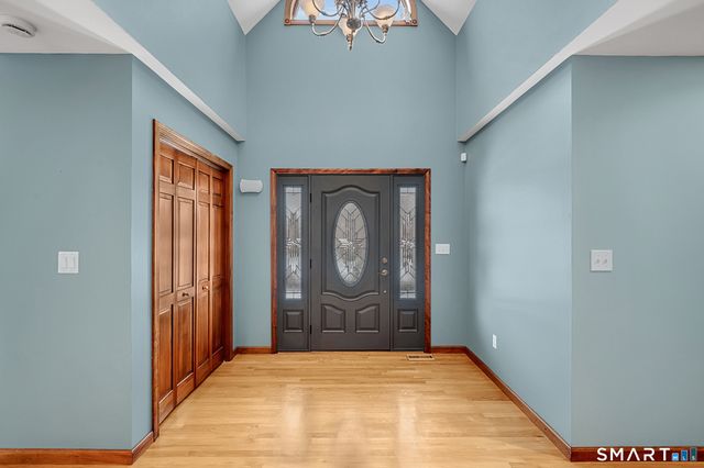 21 Hidden Valley Drive, Rocky Hill, CT 06067