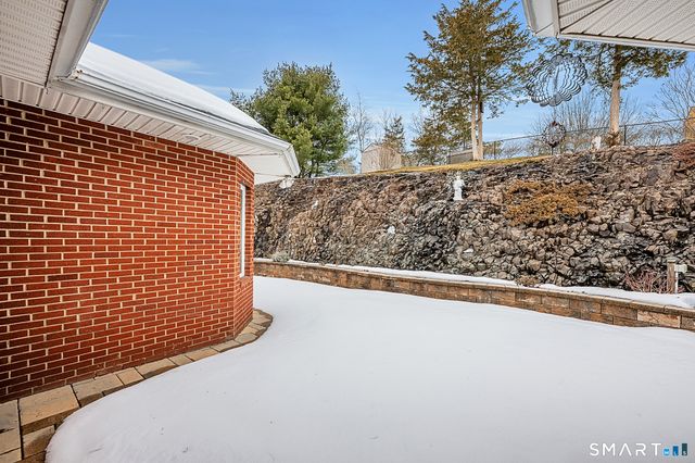 21 Hidden Valley Drive, Rocky Hill, CT 06067