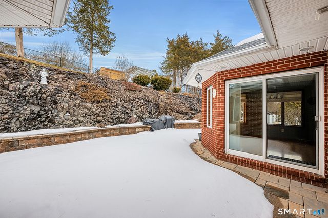 21 Hidden Valley Drive, Rocky Hill, CT 06067