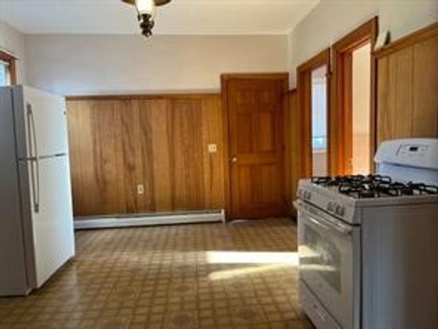 205 Franklin Street, Bristol, RI 02809