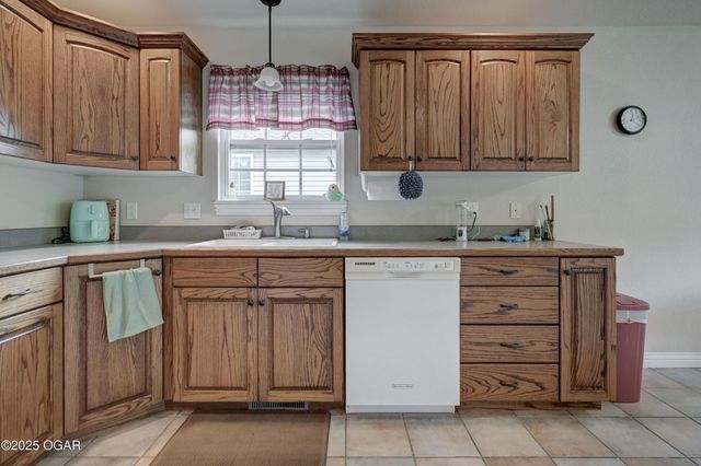 3541 Lusk Drive, Neosho, MO 64850
