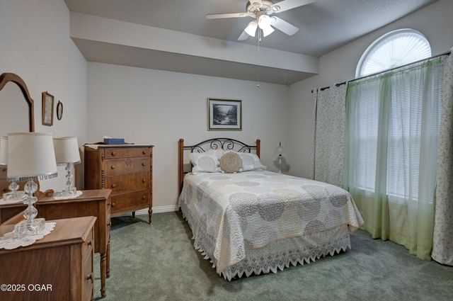 3541 Lusk Drive, Neosho, MO 64850