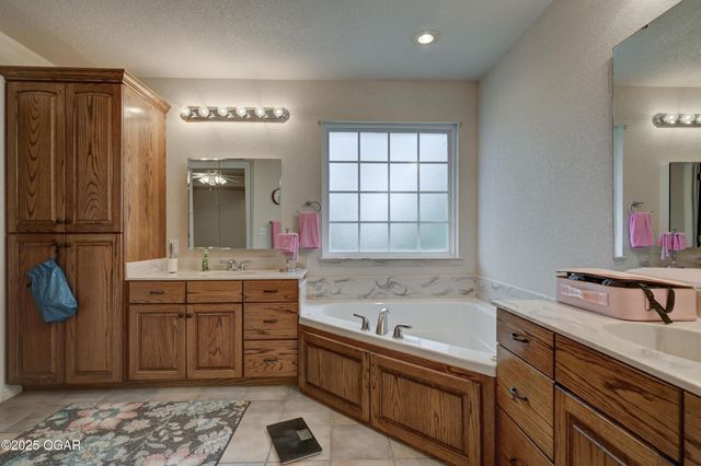 3541 Lusk Drive, Neosho, MO 64850