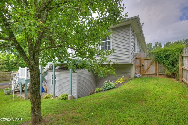 3541 Lusk Drive, Neosho, MO 64850