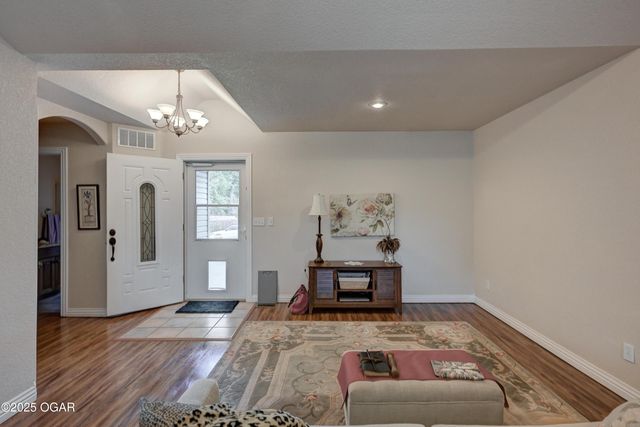 3541 Lusk Drive, Neosho, MO 64850