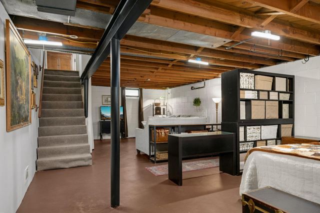 2027 Thure Avenue, Saint Paul, MN 55116