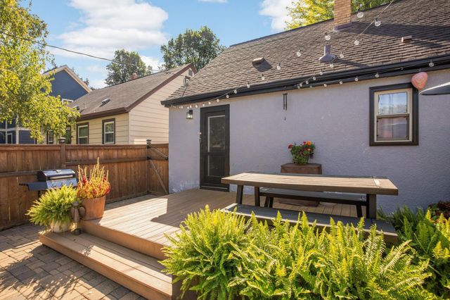 2027 Thure Avenue, Saint Paul, MN 55116