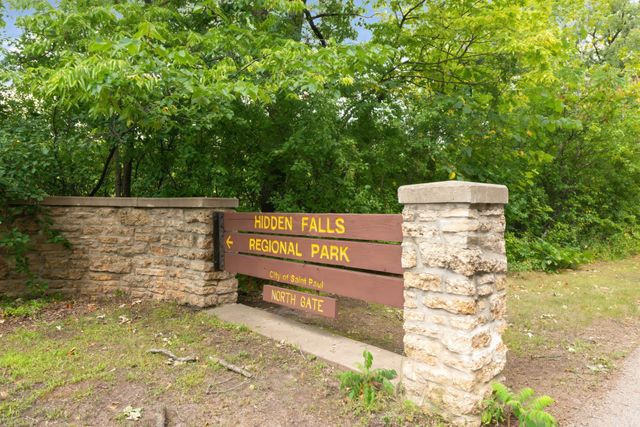 2027 Thure Avenue, Saint Paul, MN 55116