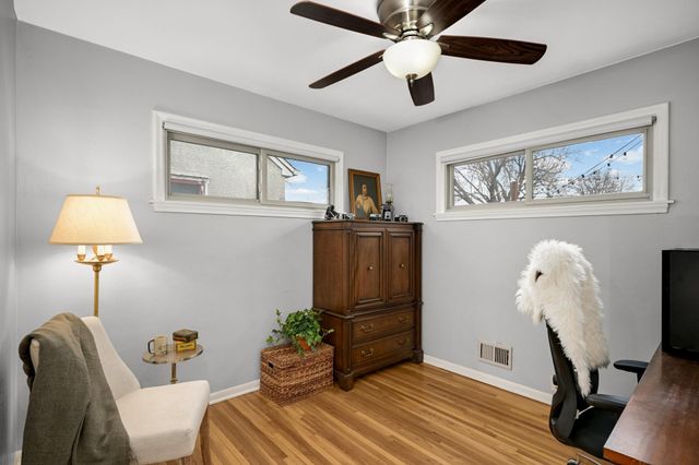 2027 Thure Avenue, Saint Paul, MN 55116