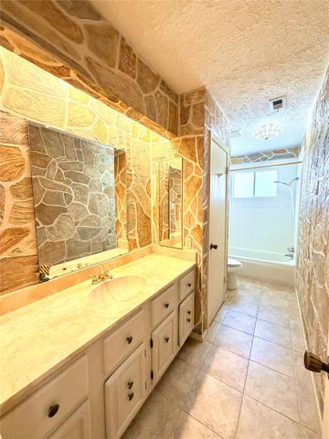 11223 Voltaire Drive, Houston, TX 77065