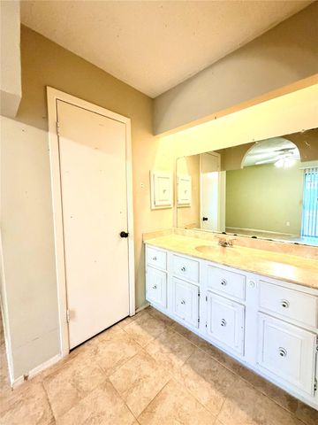 11223 Voltaire Drive, Houston, TX 77065