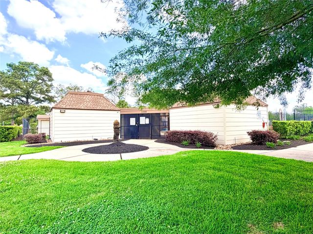 11223 Voltaire Drive, Houston, TX 77065