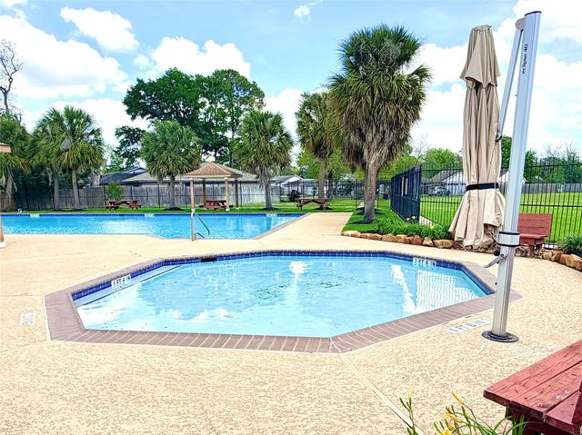 11223 Voltaire Drive, Houston, TX 77065