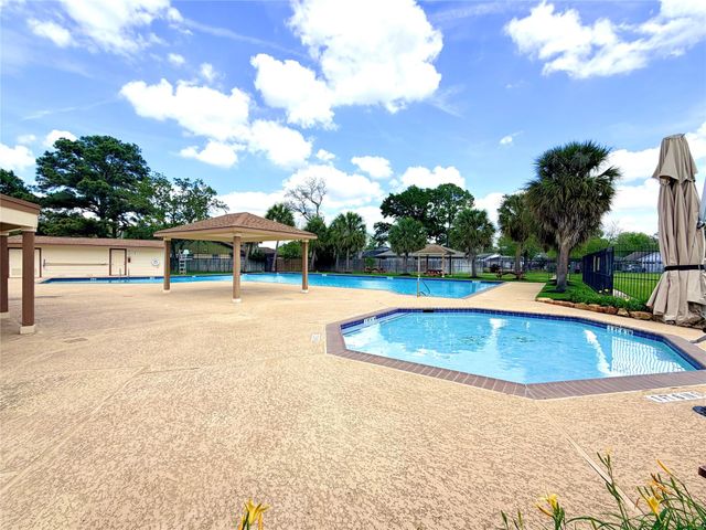 11223 Voltaire Drive, Houston, TX 77065