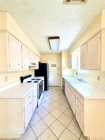 11223 Voltaire Drive, Houston, TX 77065