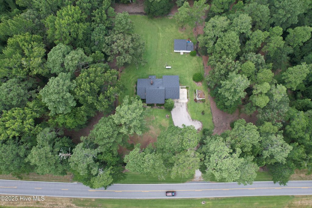 4271 Nc 99 Highway N, Pantego, NC 27860