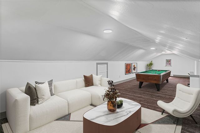 7872 Mount Carmel Road, Penn Hills, PA 15147