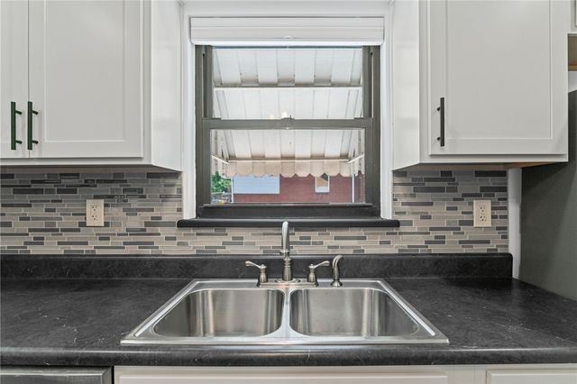 7872 Mount Carmel Road, Penn Hills, PA 15147