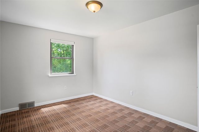 7872 Mount Carmel Road, Penn Hills, PA 15147