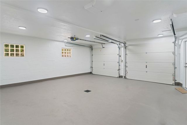 7872 Mount Carmel Road, Penn Hills, PA 15147