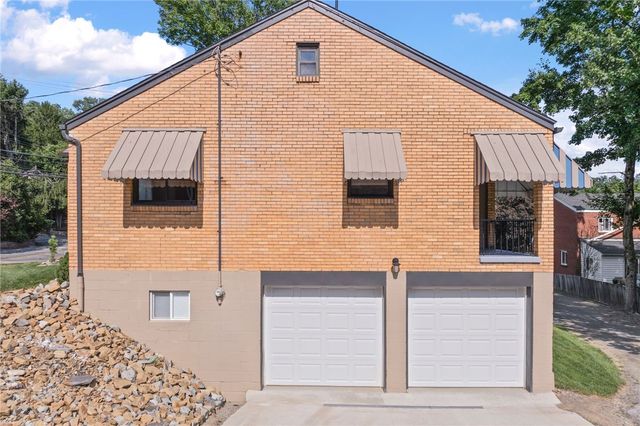 7872 Mount Carmel Road, Penn Hills, PA 15147