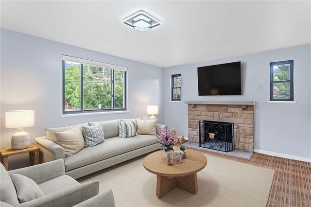 7872 Mount Carmel Road, Penn Hills, PA 15147