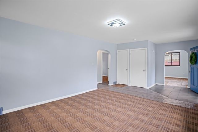 7872 Mount Carmel Road, Penn Hills, PA 15147