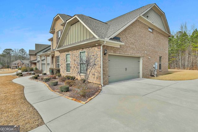 435 Park Haven Lane, Tyrone, GA 30290