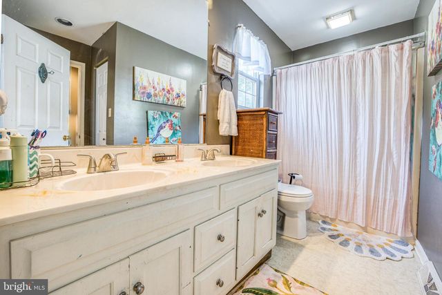 3 LAURELGATE PL, Millersville, PA 17551