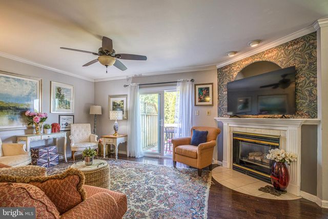 3 LAURELGATE PL, Millersville, PA 17551