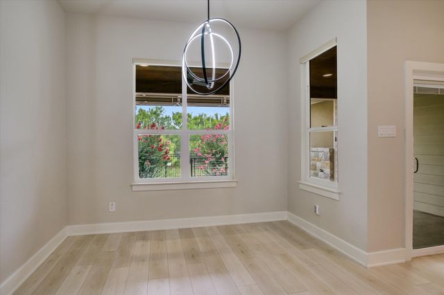 416 Hi CIR W B, Horseshoe Bay, TX 78657