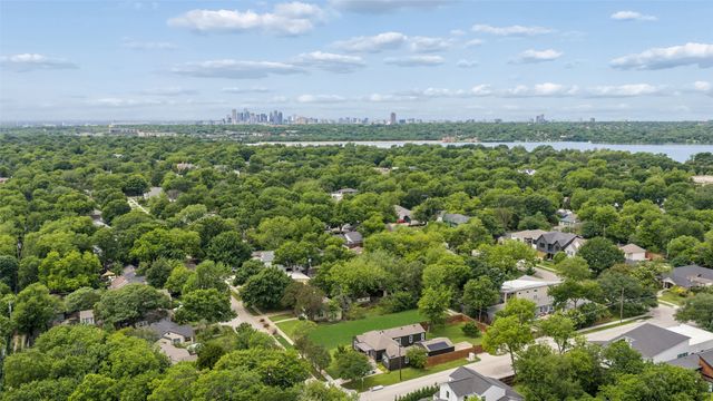 8819 Redondo Drive, Dallas, TX 75218