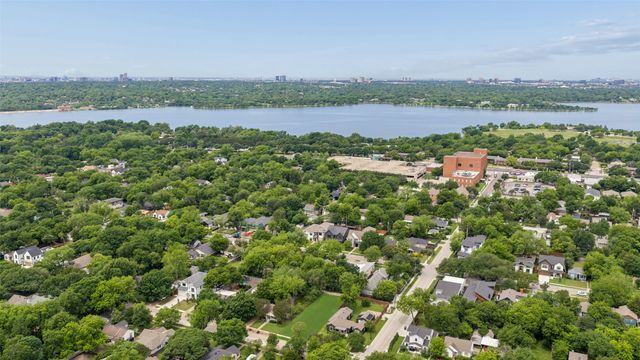 8819 Redondo Drive, Dallas, TX 75218