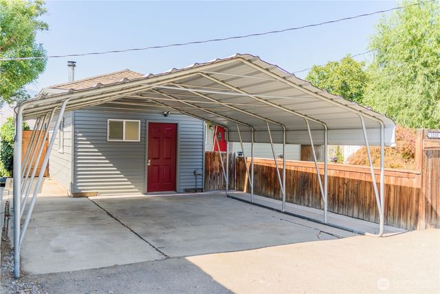 1218 N Ashland, East Wenatchee, WA 98802