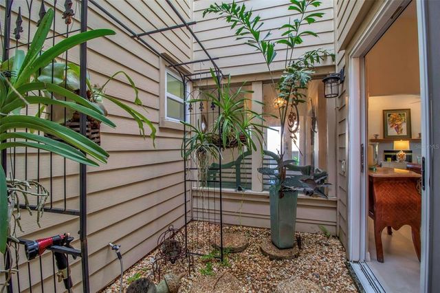 3410 AVENIDA MADERA B, Bradenton, FL 34210