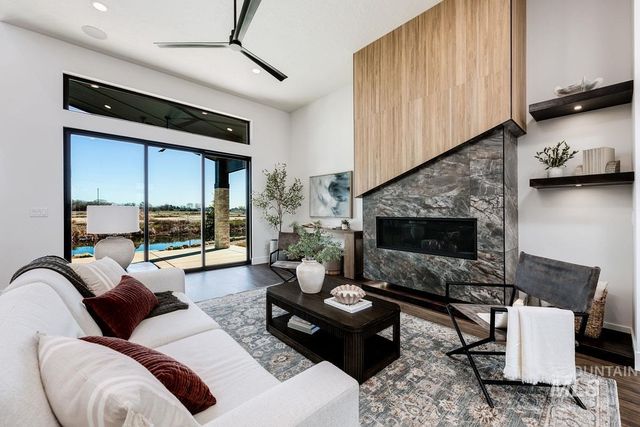 525 Founder Ave, Middleton, ID 83644