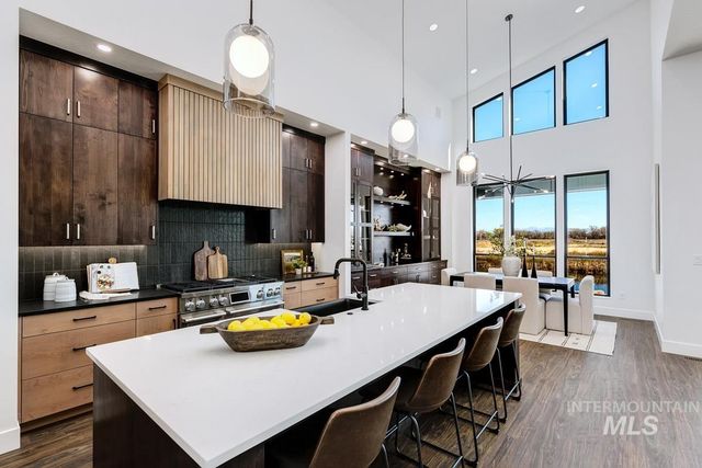 525 Founder Ave, Middleton, ID 83644