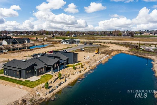 525 Founder Ave, Middleton, ID 83644