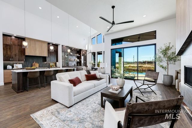 525 Founder Ave, Middleton, ID 83644