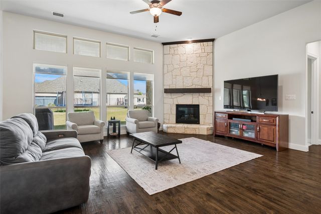 4532 Seney Drive, Rockwall, TX 75087