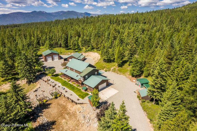 516 Culvert LN, Bonners Ferry, ID 83805