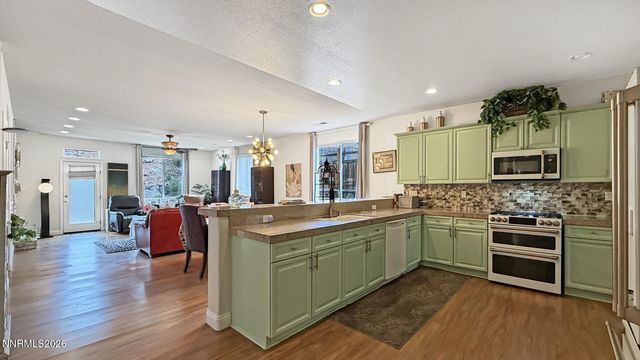 6282 Telehurst Drive, Sparks, NV 89436