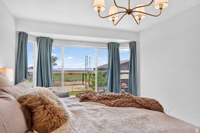 1672 EQUESTRIAN PARK WAY, Kaysville, UT 84037