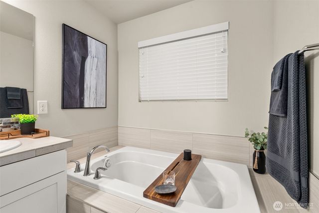 351 S Sergeant Street, Buckley, WA 98321