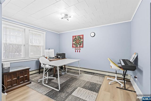 4 Banta Place, Bergenfield, NJ 07621