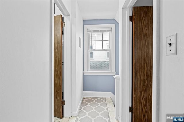 4 Banta Place, Bergenfield, NJ 07621